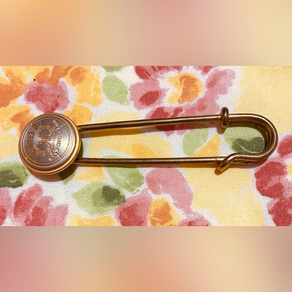 Brunch Rowing Club Lapel Pin Vintage WW2 Era. No Markings of any kind. EC.